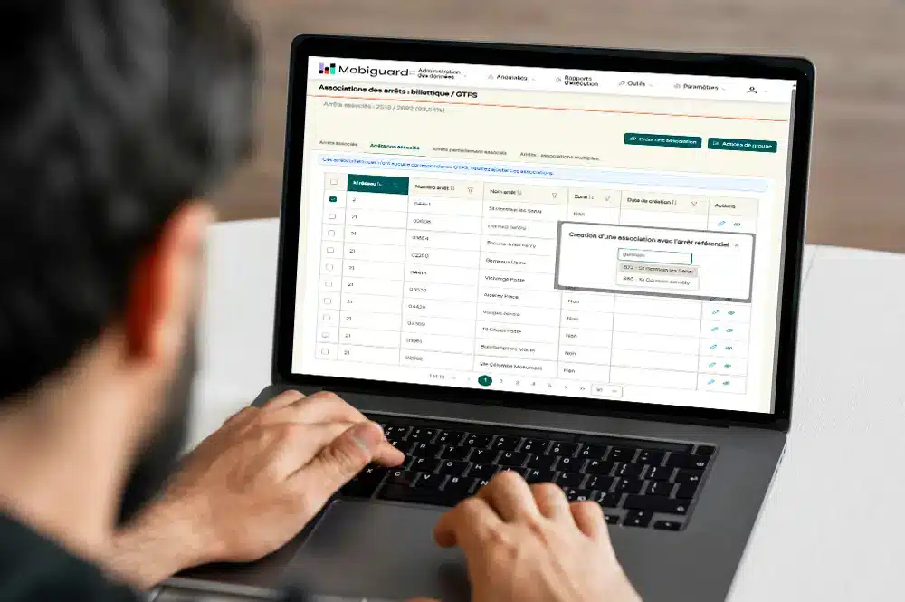 Gros plan écran ordinateur mobiguard 